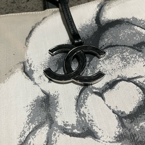 Chanel Beige Camellia Tote Bag - Picture 2 of 6